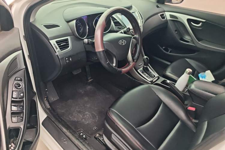Used Hyundai Elantra (5th Generation / Langdong) 2015 1.6L Automatic Leading Model Driver Seat