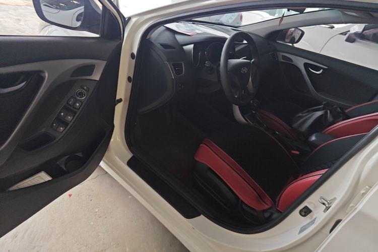 Used Hyundai Elantra (5th Generation / Langdong) 2015 1.6L Automatic Leading Model Driver Seat