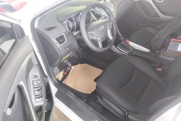 Used Hyundai Elantra (5th Generation / Langdong) 2015 1.6L Automatic Fashion Model Driver Seat