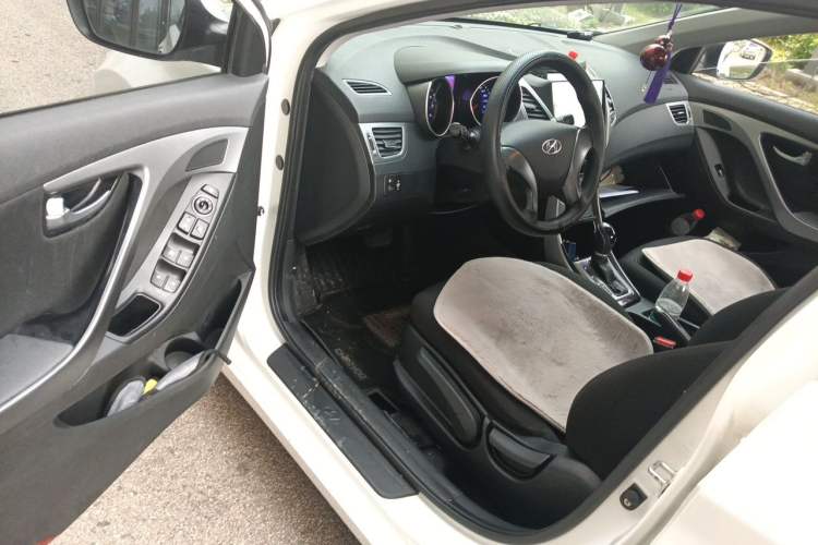 Used Hyundai Elantra (5th Generation / Langdong) 2015 1.6L Automatic Leading Model Driver Seat