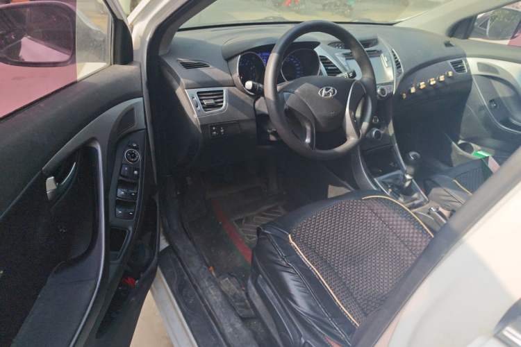 Used Hyundai Elantra (5th Generation / Langdong) 2015 1.6L Manual Leading Model Driver Seat