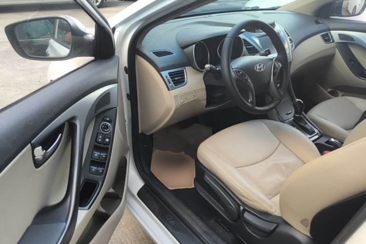 Used Hyundai Elantra (5th Generation / Langdong) 2015 1.6L Automatic Luxury Model Driver Seat