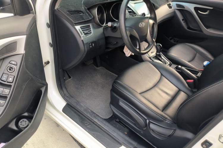 Used Hyundai Elantra (5th Generation / Langdong) 2015 1.6L Automatic Leading Model Driver Seat