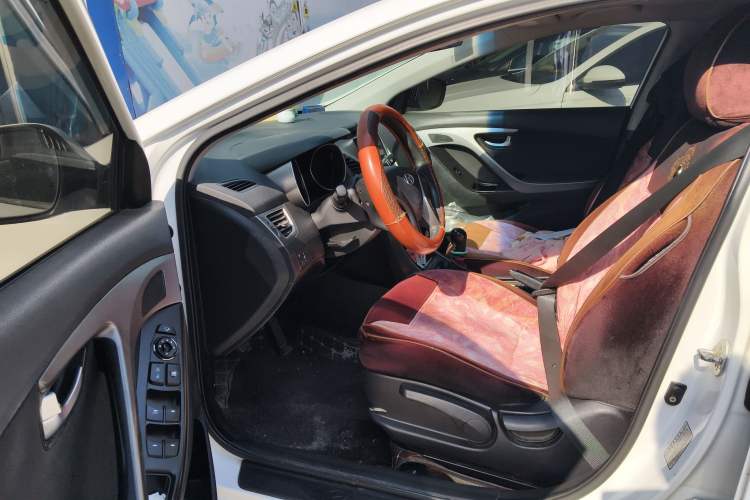 Used Hyundai Elantra (5th Generation / Langdong) 2015 1.6L Manual Leading Model Driver Seat
