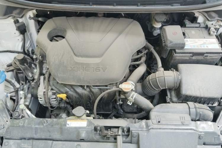 Used Hyundai Elantra (5th Generation / Langdong) 2015 1.6L Automatic Leading Model Engine Bay