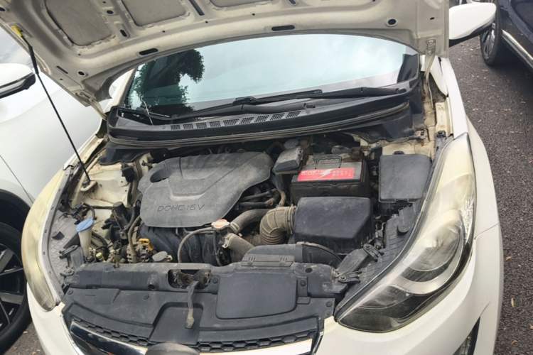 Used Hyundai Elantra (5th Generation / Langdong) 2015 1.6L Automatic Leading Model Engine Bay