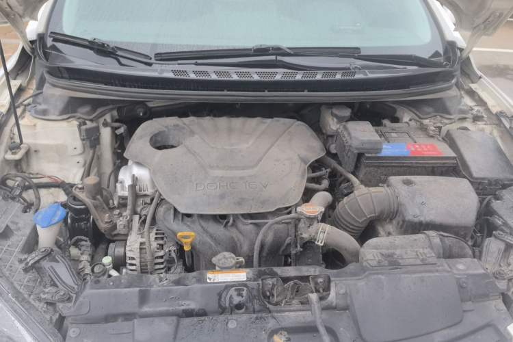 Used Hyundai Elantra (5th Generation / Langdong) 2015 1.6L Automatic Fashion Model Engine Bay