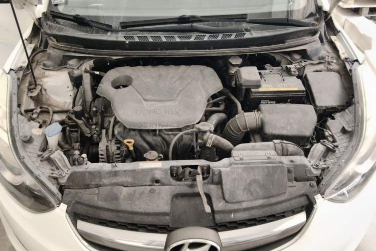Used Hyundai Elantra (5th Generation / Langdong) 2015 1.6L Automatic Luxury Model Engine Bay