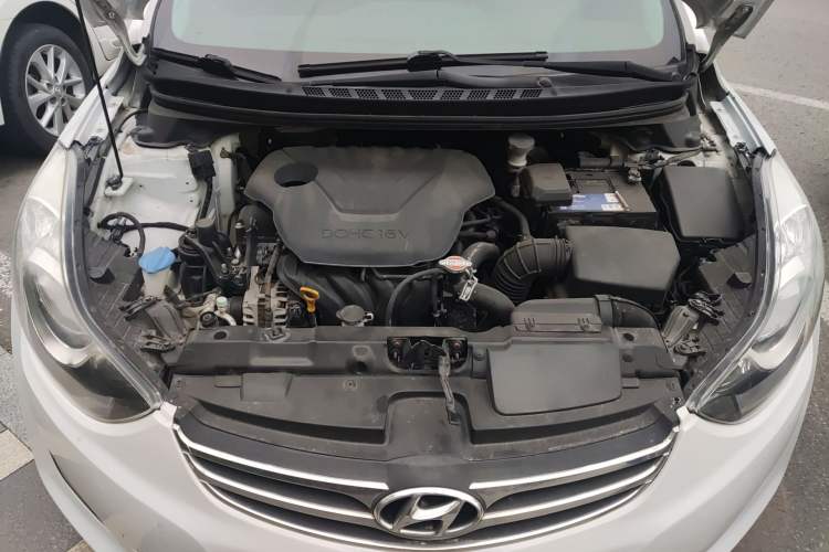 Used Hyundai Elantra (5th Generation / Langdong) 2015 1.6L Manual Leading Model Engine Bay