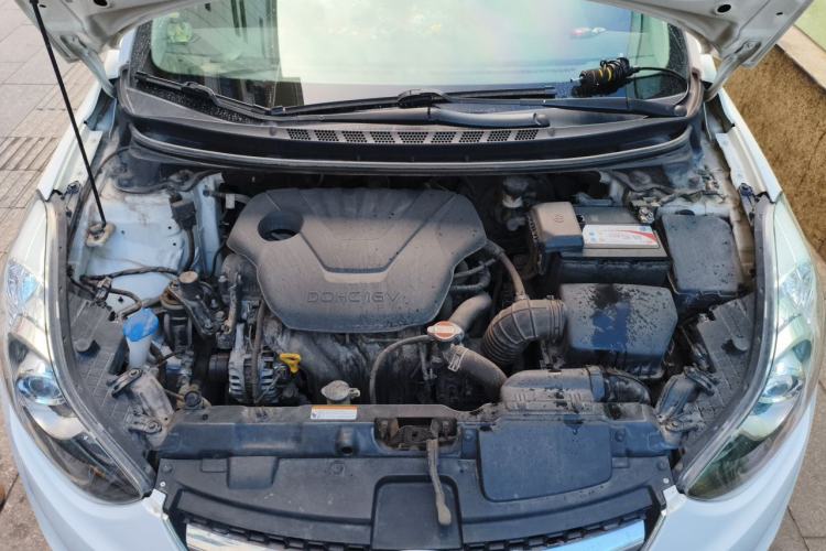 Used Hyundai Elantra (5th Generation / Langdong) 2015 1.6L Automatic Luxury Model Engine Bay