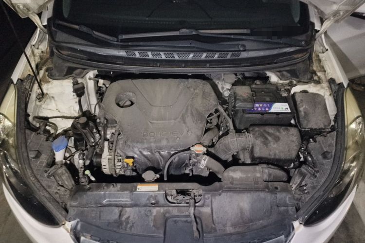 Used Hyundai Elantra (5th Generation / Langdong) 2015 1.6L Automatic Leading Model Engine Bay