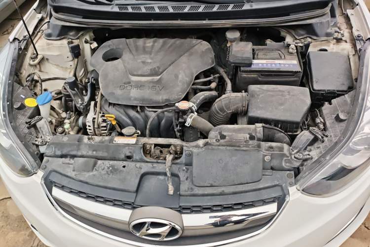 Used Hyundai Elantra (5th Generation / Langdong) 2015 1.6L Automatic Leading Model Engine Bay