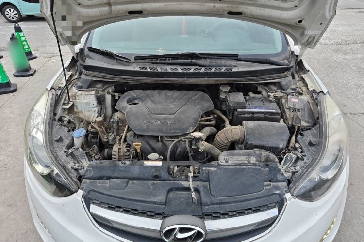 Used Hyundai Elantra (5th Generation / Langdong) 2015 1.6L Manual Fashion Edition Engine Bay