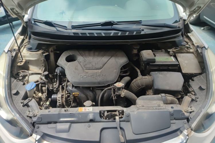 Used Hyundai Elantra (5th Generation / Langdong) 2015 1.6L Automatic Fashion Model Engine Bay