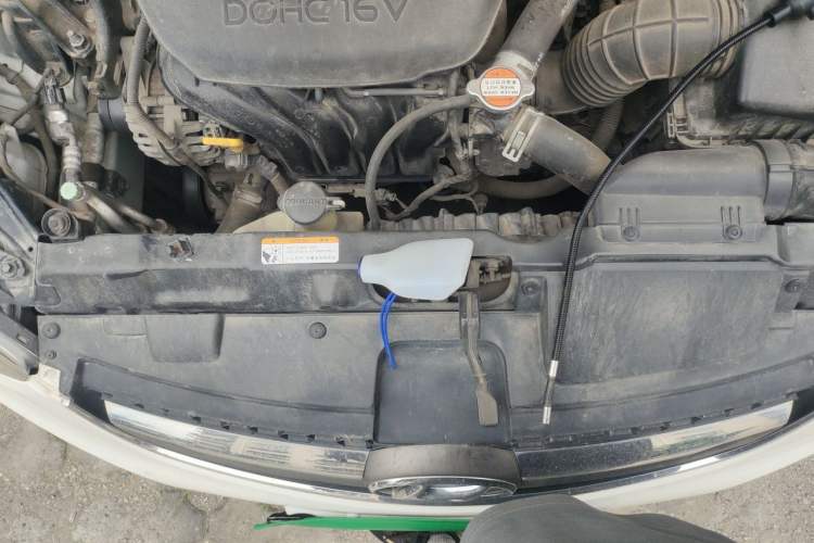 Used Hyundai Elantra (5th Generation / Langdong) 2015 1.6L Automatic Leading Model Engine Bay
