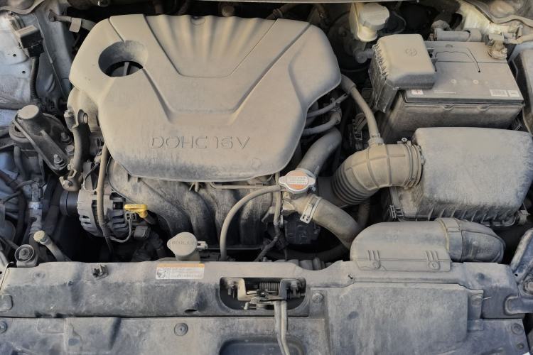Used Hyundai Elantra (5th Generation / Langdong) 2015 1.6L Automatic Luxury Model Engine Bay