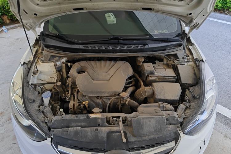 Used Hyundai Elantra (5th Generation / Langdong) 2015 1.6L Automatic Leading Model Engine Bay