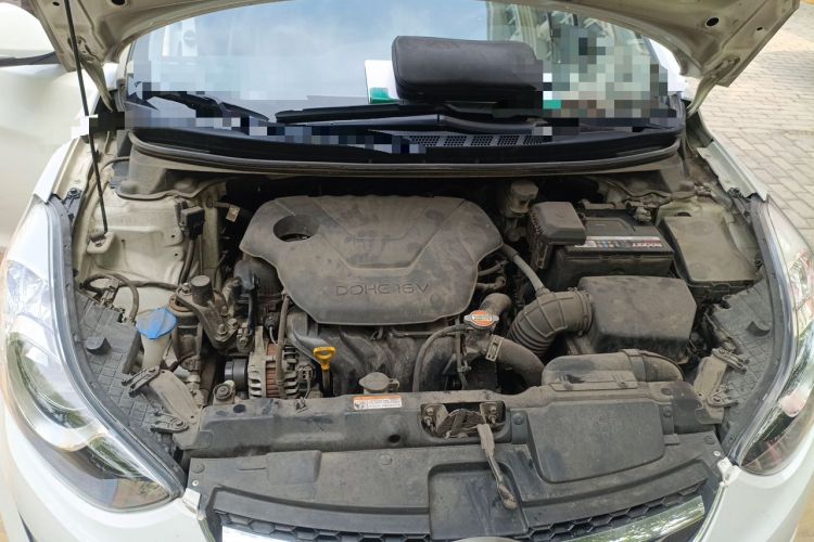 Used Hyundai Elantra (5th Generation / Langdong) 2015 1.6L Automatic Luxury Model Engine Bay