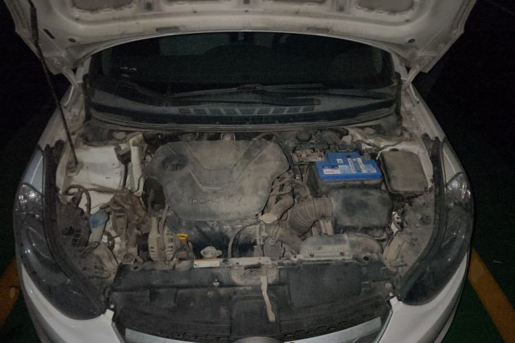 Used Hyundai Elantra (5th Generation / Langdong) 2015 1.6L Automatic Fashion Model Engine Bay