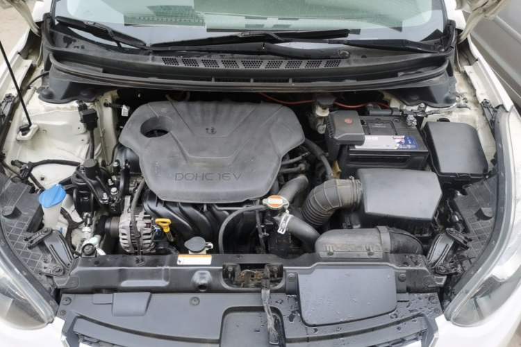 Used Hyundai Elantra (5th Generation / Langdong) 2015 1.6L Automatic Luxury Model Engine Bay
