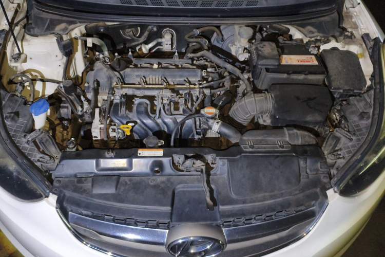 Used Hyundai Elantra (5th Generation / Langdong) 2015 1.6L Automatic Leading Model Engine Bay