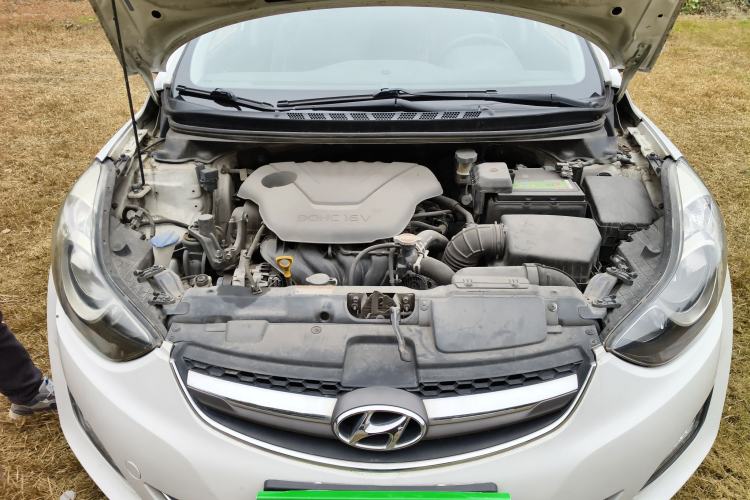 Used Hyundai Elantra (5th Generation / Langdong) 2015 1.6L Manual Leading Model Engine Bay