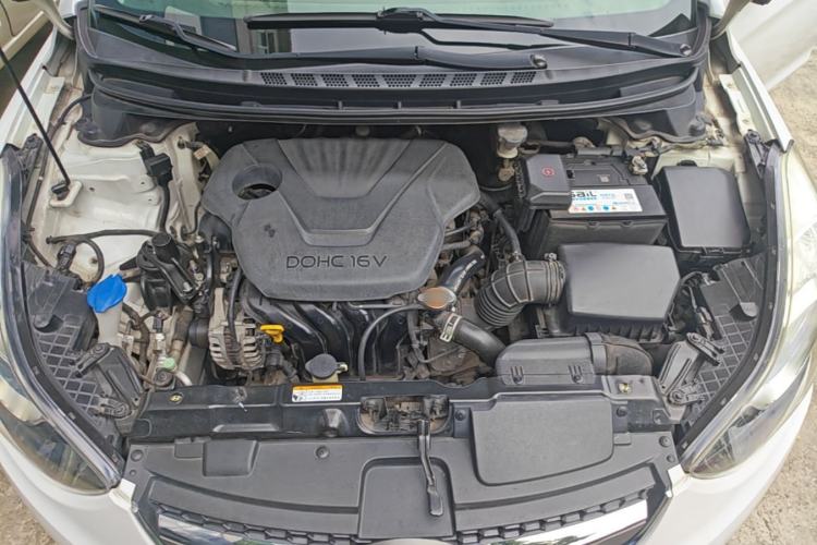 Used Hyundai Elantra (5th Generation / Langdong) 2015 1.6L Manual Leading Model Engine Bay
