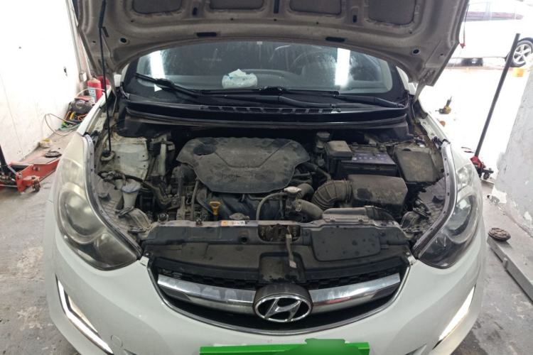 Used Hyundai Elantra (5th Generation / Langdong) 2015 1.6L Manual Leading Model Engine Bay