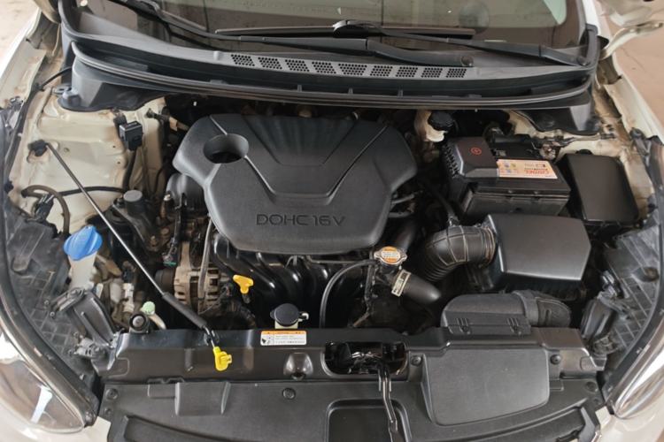 Used Hyundai Elantra (5th Generation / Langdong) 2015 1.6L Automatic Leading Model Engine Bay
