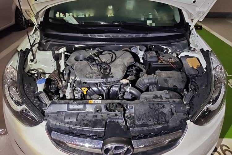 Used Hyundai Elantra (5th Generation / Langdong) 2015 1.6L Manual Leading Model Engine Bay