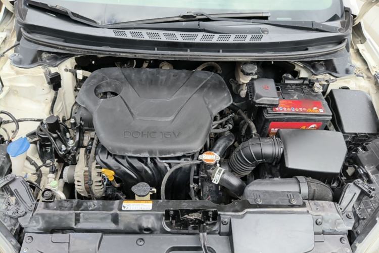 Used Hyundai Elantra (5th Generation / Langdong) 2015 1.6L Automatic Fashion Model Engine Bay