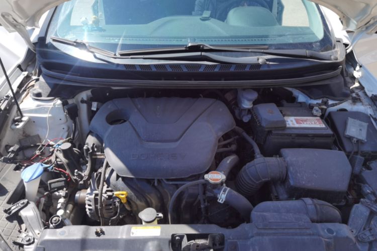 Used Hyundai Elantra (5th Generation / Langdong) 2015 1.6L Manual Leading Model Engine Bay
