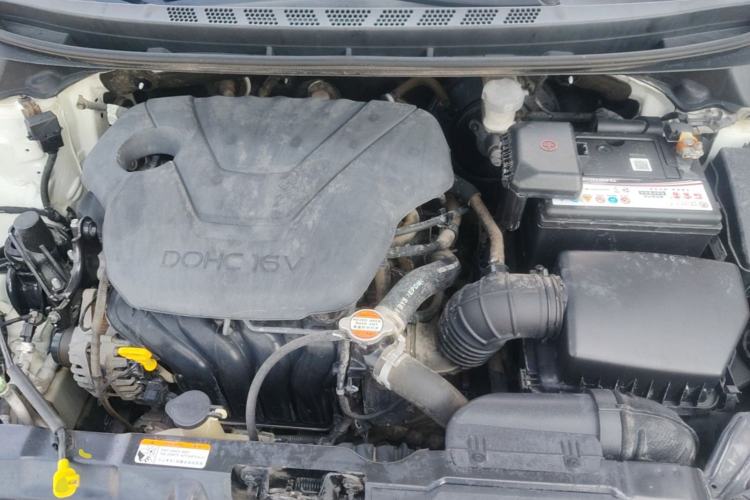 Used Hyundai Elantra (5th Generation / Langdong) 2015 1.6L Manual Leading Model Engine Bay