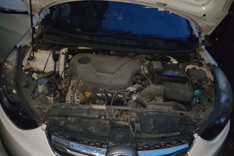 Used Hyundai Elantra (5th Generation / Langdong) 2015 1.6L Automatic Luxury Model Engine Bay