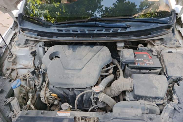 Used Hyundai Elantra (5th Generation / Langdong) 2015 1.6L Manual Leading Model Engine Bay