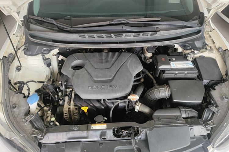 Used Hyundai Elantra (5th Generation / Langdong) 2015 1.6L Automatic Leading Model Engine Bay