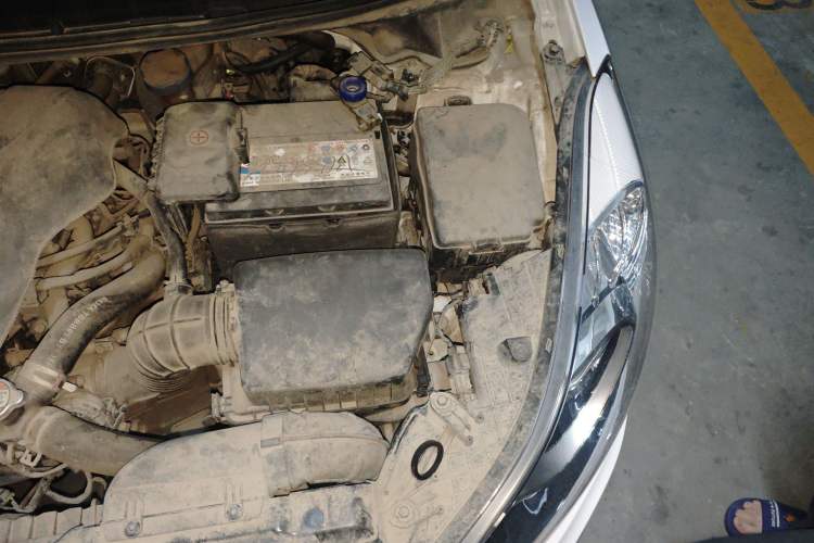Used Hyundai Elantra (5th Generation / Langdong) 2015 1.6L Manual Leading Model Engine Bay Left