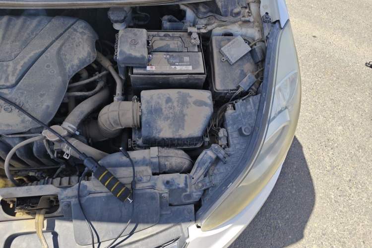 Used Hyundai Elantra (5th Generation / Langdong) 2015 1.6L Automatic Leading Model Engine Bay Left