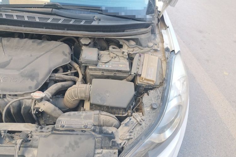 Used Hyundai Elantra (5th Generation / Langdong) 2015 1.6L Automatic Fashion Model Engine Bay Left