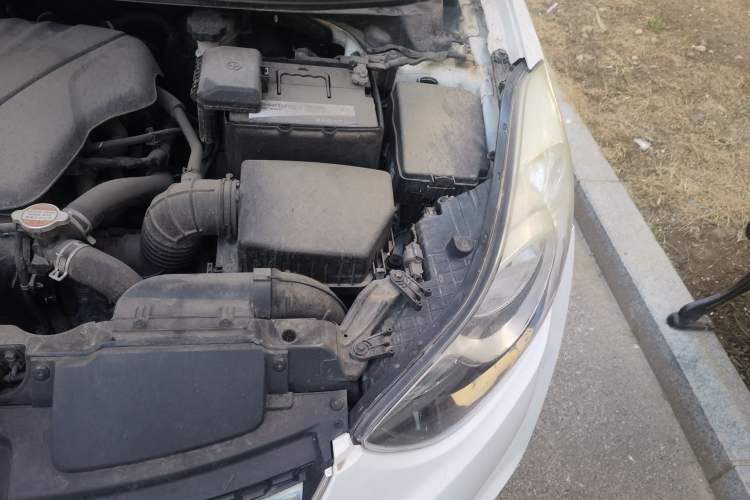 Used Hyundai Elantra (5th Generation / Langdong) 2015 1.6L Automatic Leading Model Engine Bay Left