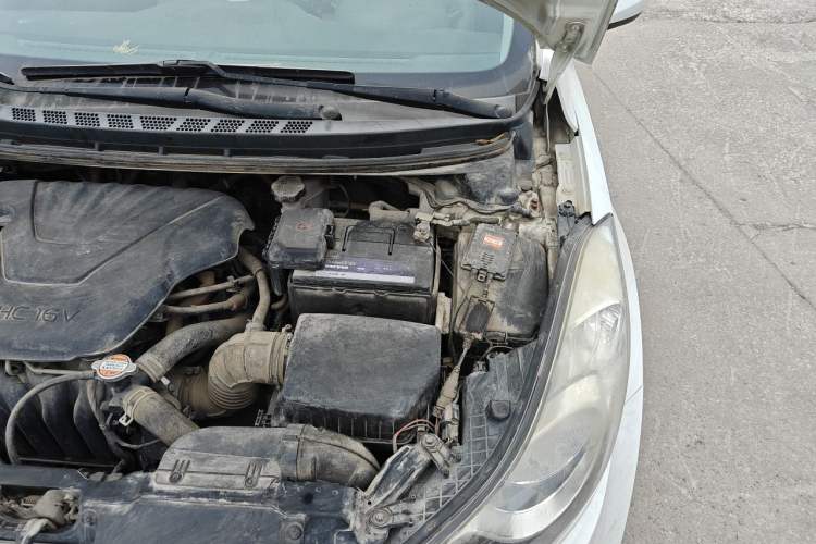 Used Hyundai Elantra (5th Generation / Langdong) 2015 1.6L Manual Fashion Edition Engine Bay Left