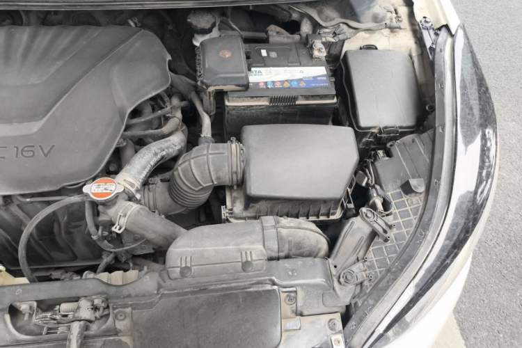 Used Hyundai Elantra (5th Generation / Langdong) 2015 1.6L Manual Fashion Edition Engine Bay Left