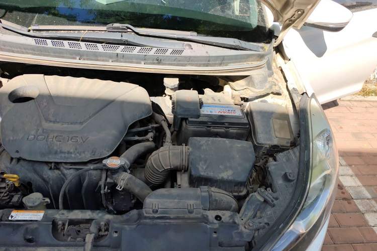 Used Hyundai Elantra (5th Generation / Langdong) 2015 1.6L Automatic Leading Model Engine Bay Left