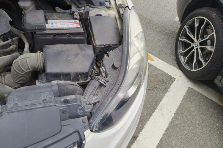 Used Hyundai Elantra (5th Generation / Langdong) 2015 1.6L Manual Leading Model Engine Bay Left