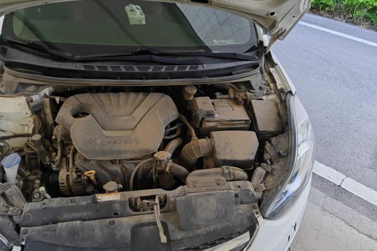 Used Hyundai Elantra (5th Generation / Langdong) 2015 1.6L Automatic Leading Model Engine Bay Left