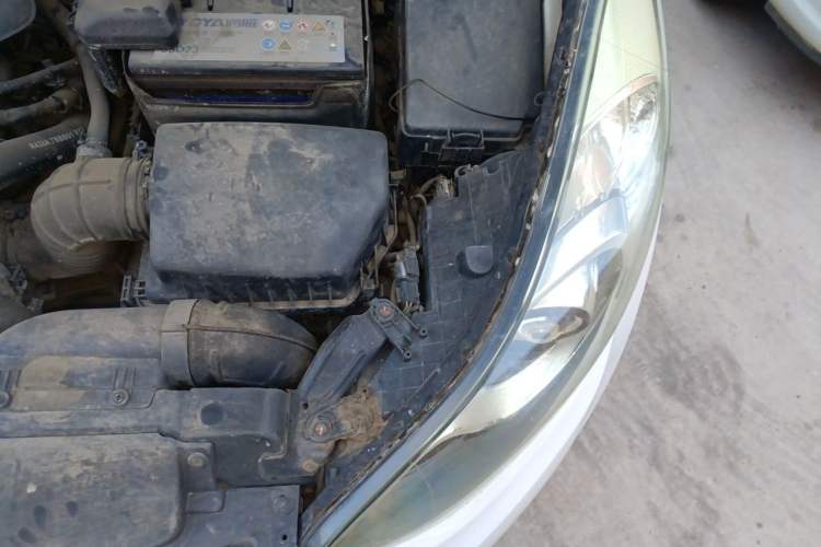 Used Hyundai Elantra (5th Generation / Langdong) 2015 1.6L Automatic Leading Model Engine Bay Left
