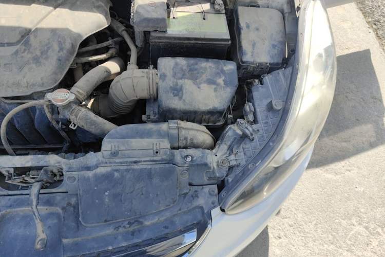 Used Hyundai Elantra (5th Generation / Langdong) 2015 1.6L Automatic Fashion Model Engine Bay Left