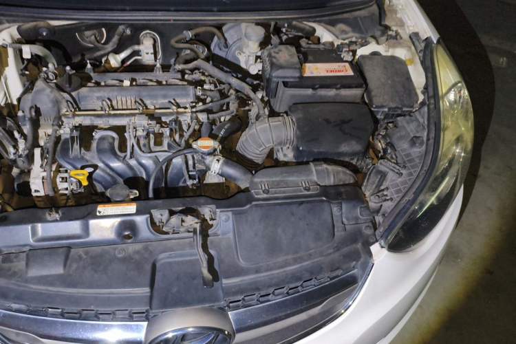 Used Hyundai Elantra (5th Generation / Langdong) 2015 1.6L Automatic Leading Model Engine Bay Left