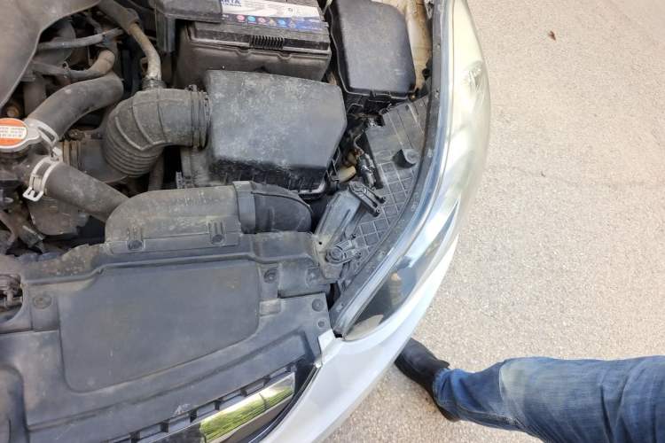 Used Hyundai Elantra (5th Generation / Langdong) 2015 1.6L Automatic Luxury Model Engine Bay Left