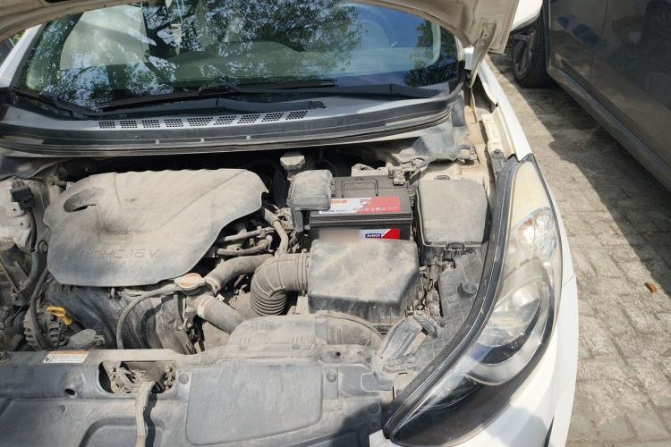 Used Hyundai Elantra (5th Generation / Langdong) 2015 1.6L Automatic Leading Model Engine Bay Left